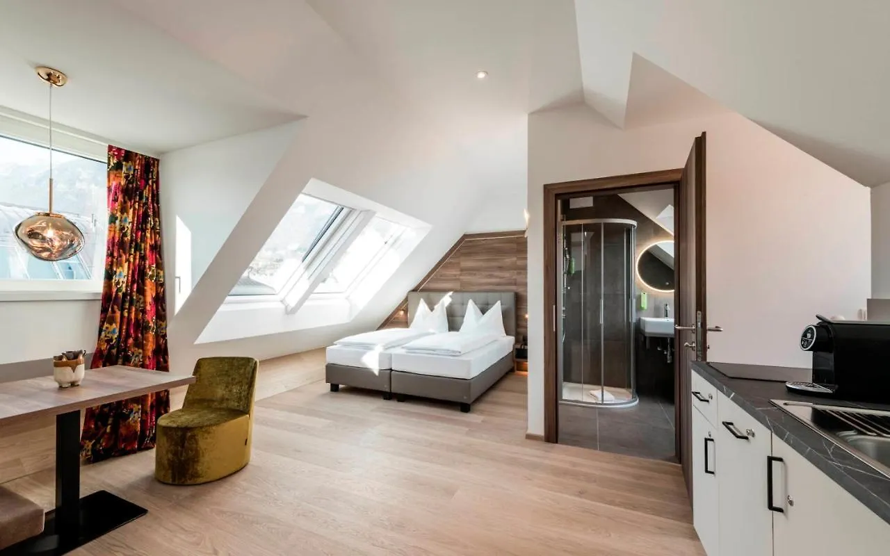 Hotel Zach Innsbruck 3*,