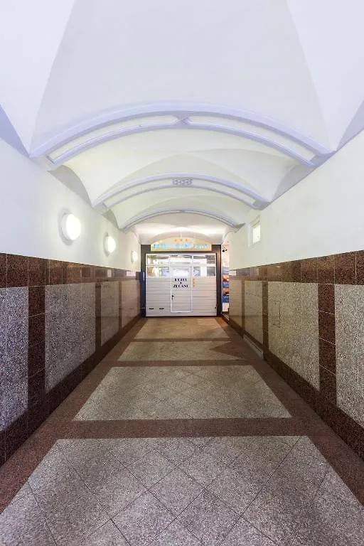 Hotel Zach Innsbruck 3*,